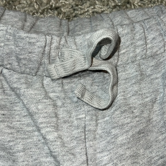 Girls Fleece GAP Shorts XL (12) - Picture 3 of 6